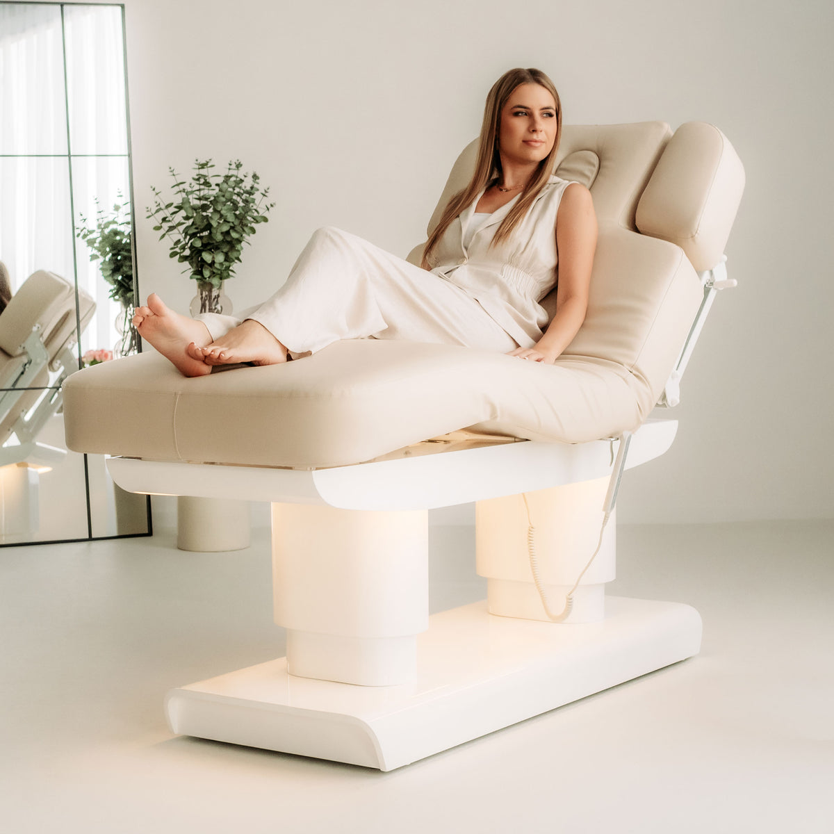 Melia Beige – Electric SPA Bed with Heating, 4 Motors