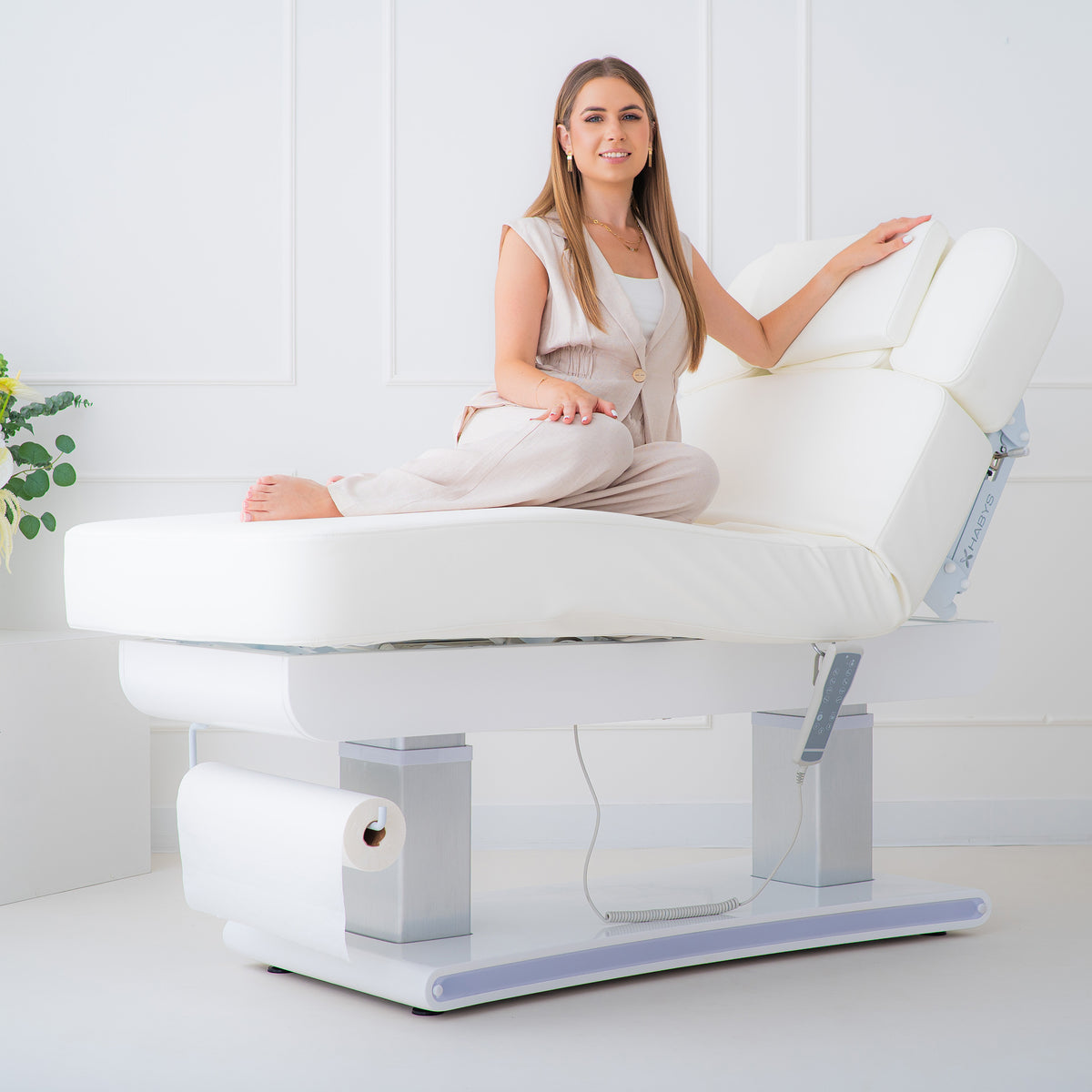 Prestia White elektriline kosmeetiku kliendivoodi